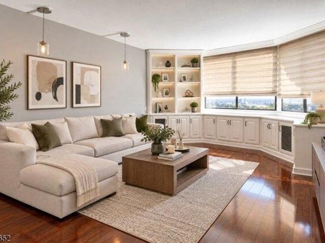 Condo for sale in Harmon Cove, Secaucus