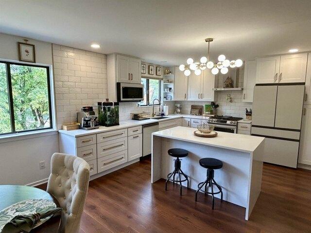 Condo for sale in Harmon Cove, Secaucus