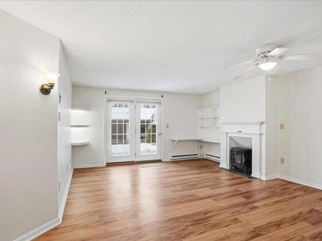 Condo for sale in Shelburne, Vermont