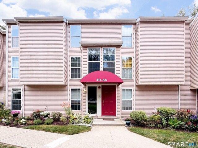 Condo for sale in Shelton, Connecticut