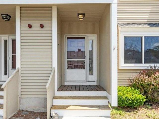 Condo for sale in Shirley, Massachusetts