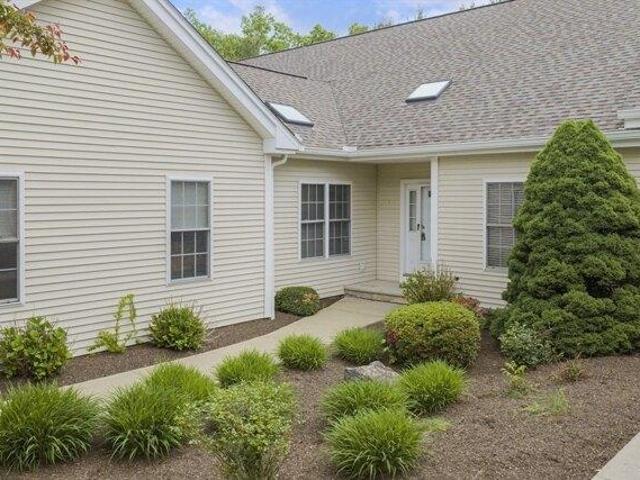 Condo for sale in Shrewsbury, Massachusetts