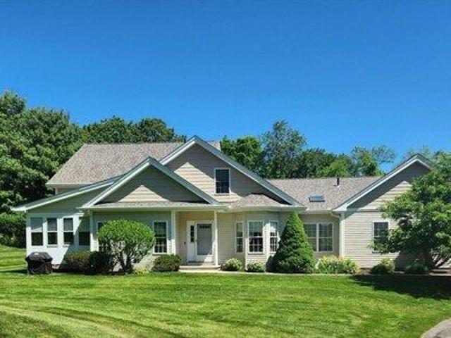 Condo for sale in Shrewsbury, Massachusetts