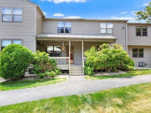 Condo for sale in Smithfield, Rhode Island