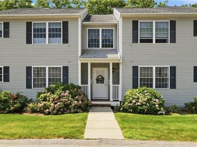 Condo for sale in Smithfield, Rhode Island