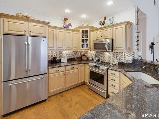 Condo for sale in Somers, Connecticut