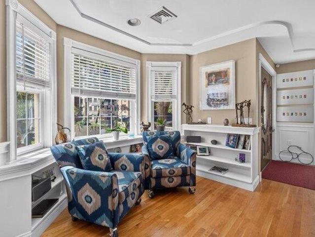 Condo for sale in West Somerville, Somerville
