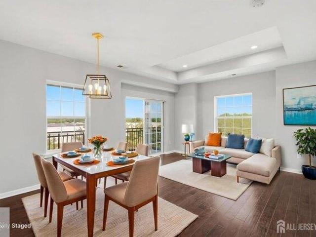 Condo for sale in South Plainfield, New Jersey