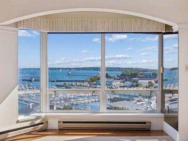 Condo for sale in Breakwater Condominiums, South Portland