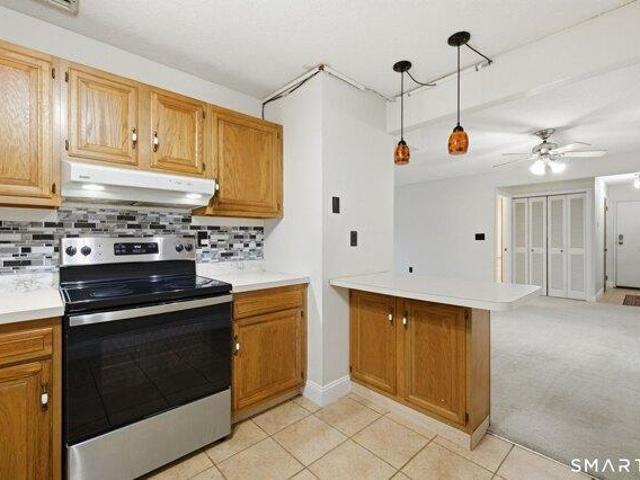 Condo for sale in South Windsor, Connecticut