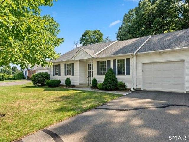 Condo for sale in South Windsor, Connecticut
