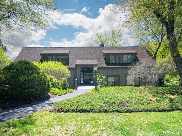 Condo for sale in Southbury, Connecticut