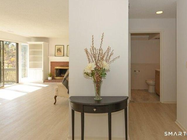 Condo for sale in Southbury, Connecticut