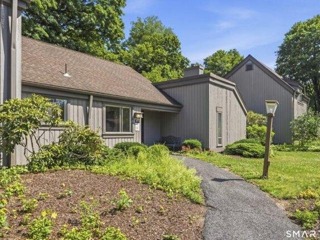 Condo for sale in Southbury, Connecticut