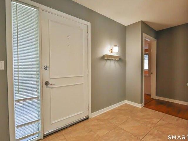 Condo for sale in Southbury, Connecticut