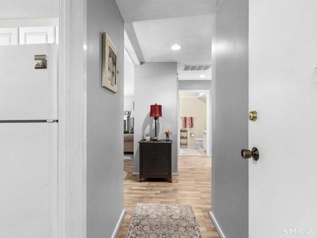 Condo for sale in Southbury, Connecticut