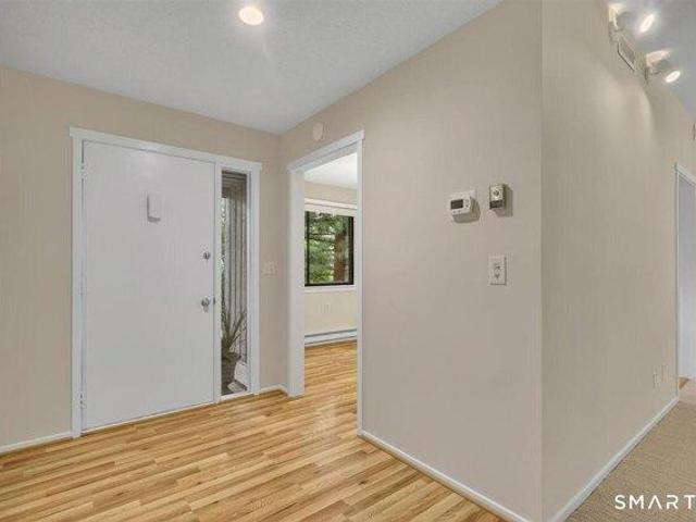 Condo for sale in Southbury, Connecticut
