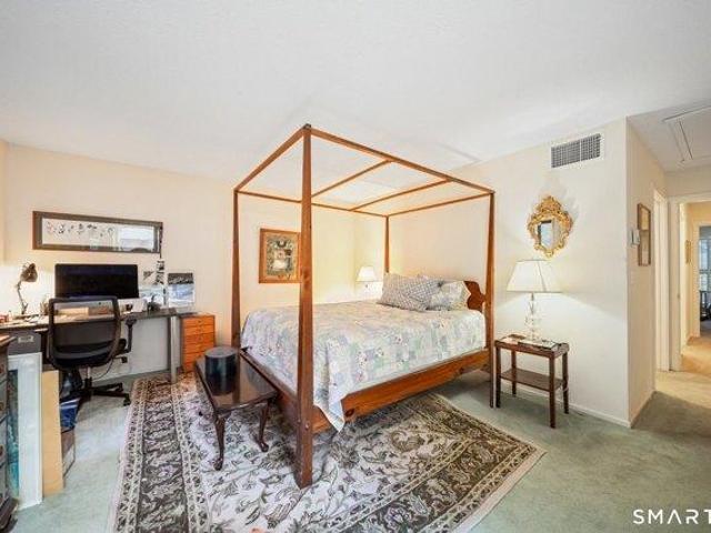 Condo for sale in Southbury, Connecticut
