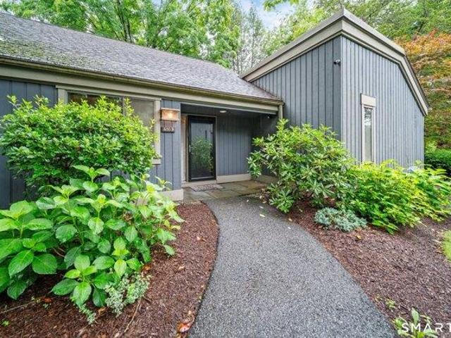 Condo for sale in Southbury, Connecticut