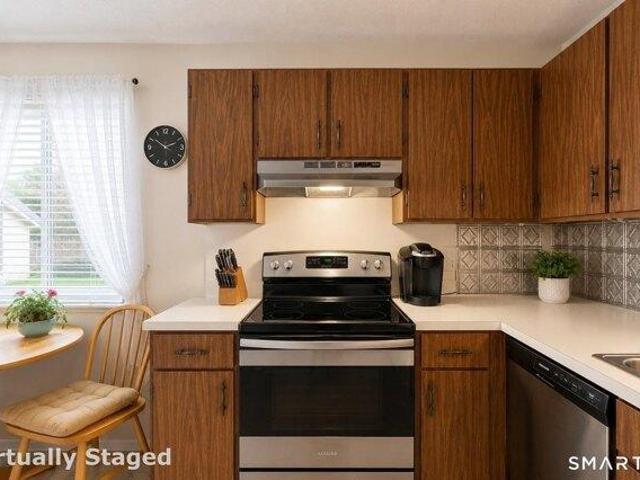 Condo for sale in Heritage Village, Southbury