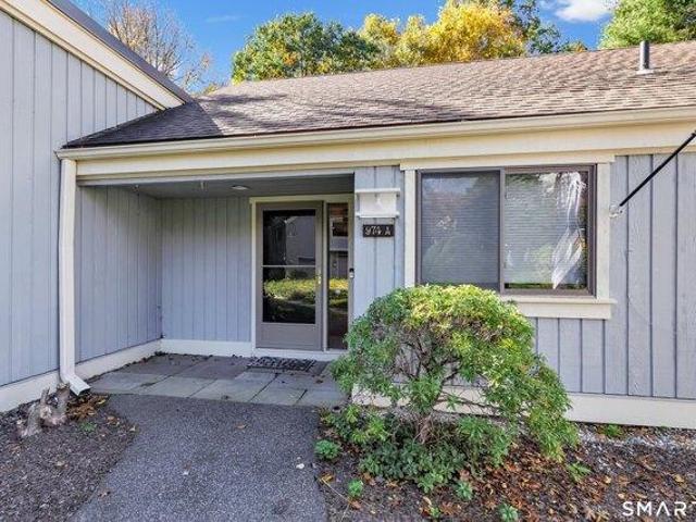 Condo for sale in Southbury, Naugatuck Valley Planning Region