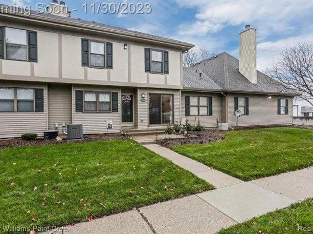 Condo for sale in Southfield, Michigan