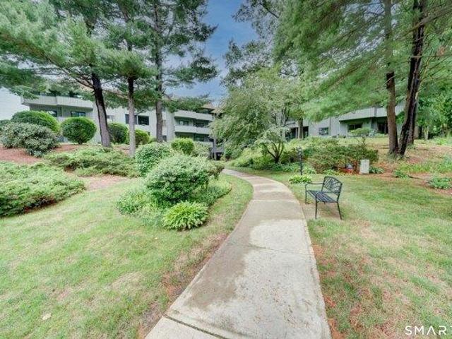 Condo for sale in Southington, Connecticut