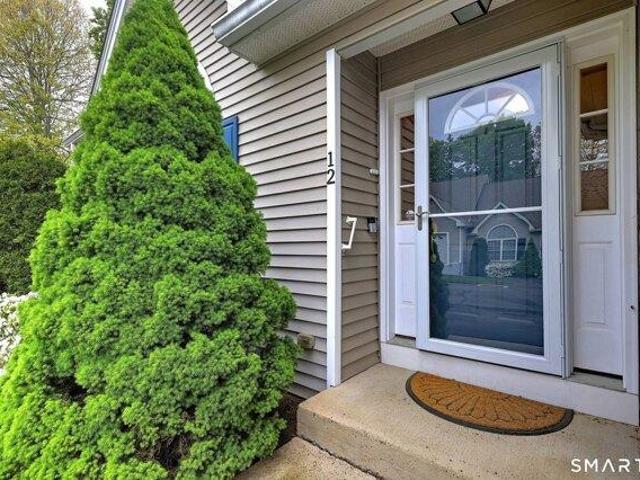 Condo for sale in Southington, Connecticut