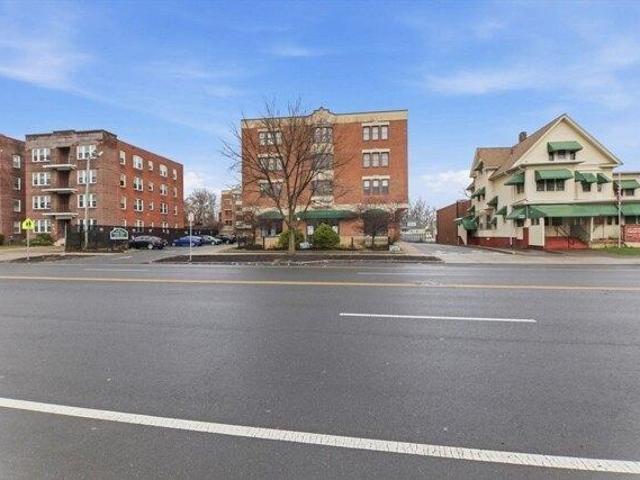 Condo for sale in Hampden, Massachusetts