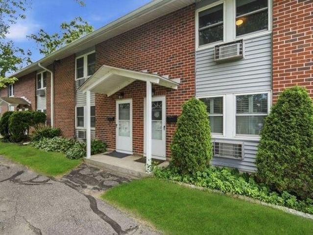 Condo for sale in East Forest Park, Springfield