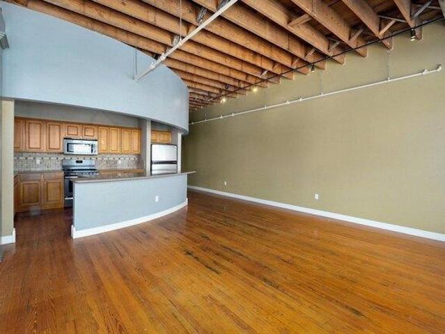 Condo for sale in Springfield