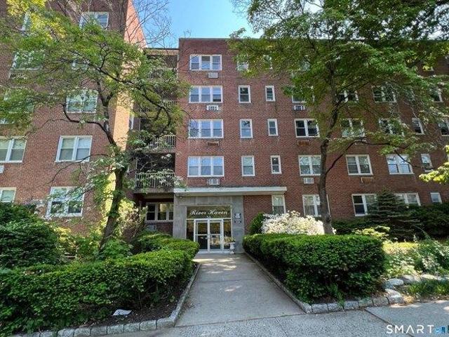 Condo for sale in Cos Cob, Connecticut