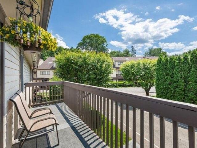 Condo for sale in Cos Cob, Connecticut