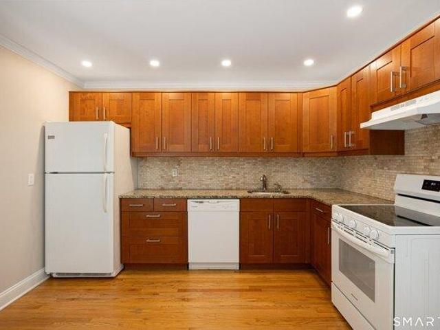 Condo for sale in Cos Cob, Connecticut