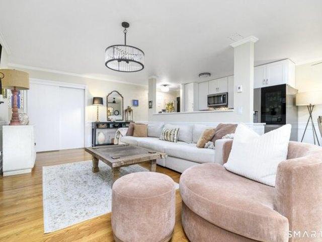 Condo for sale in Glenbrook, Stamford