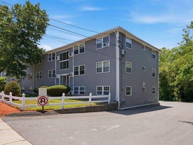 Condo for sale in Stoneham, Massachusetts