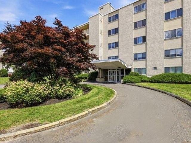 Condo for sale in Stoneham, Massachusetts