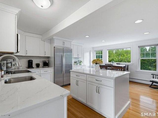 Condo for sale in Stonington, Connecticut