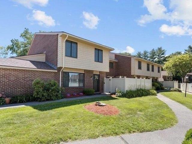 Condo for sale in Stoughton, Norfolk County
