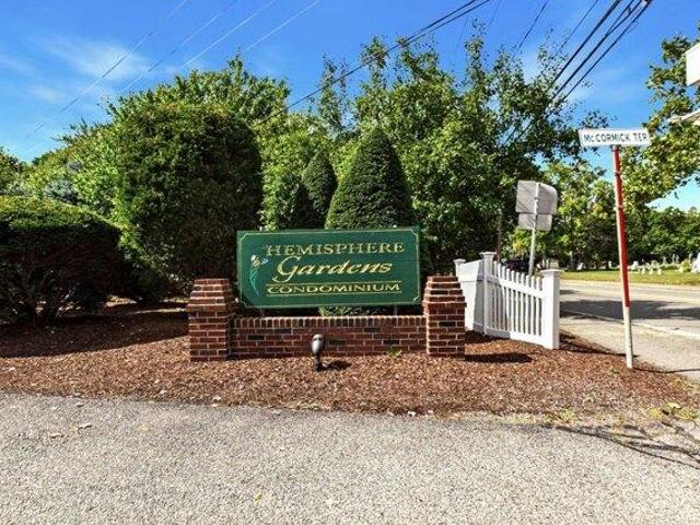 Condo for sale in Four Corners, Stoughton