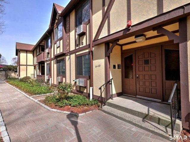 Condo for sale in Stratford, Connecticut