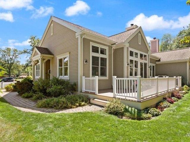 Condo for sale in Sudbury, Middlesex County