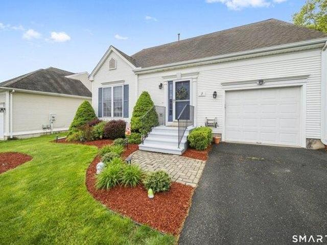Condo for sale in Suffield, Connecticut