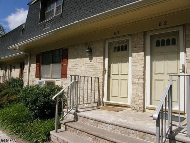 Condo for sale in Summit, New Jersey