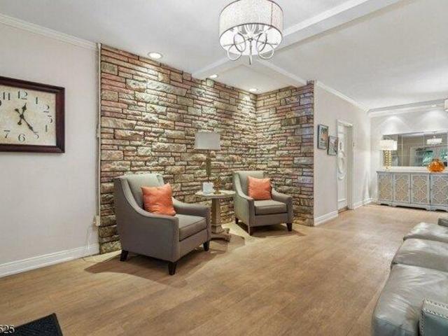 Condo for sale in Summit, New Jersey