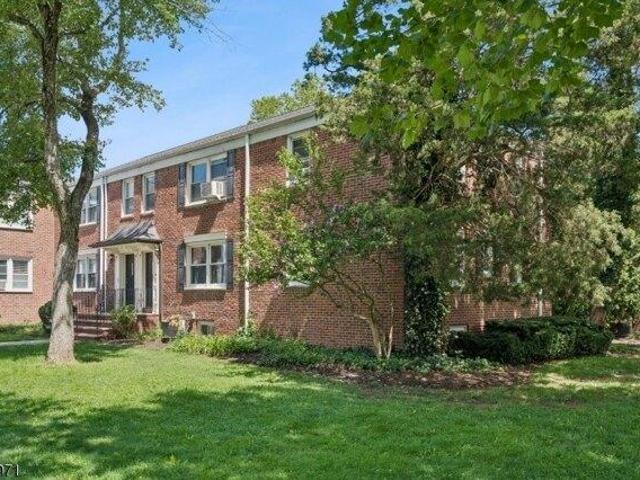 Condo for sale in Summit, Union County