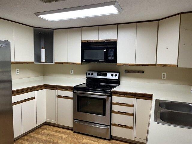 Condo for sale in Sutton, Massachusetts