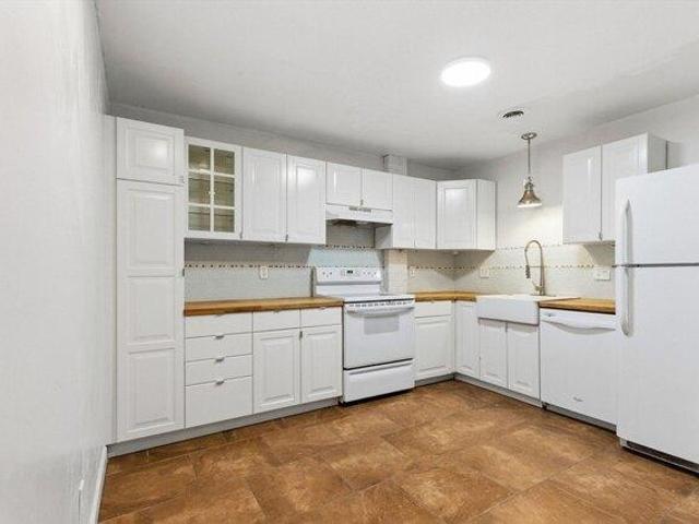 Condo for sale in Bristol, Massachusetts
