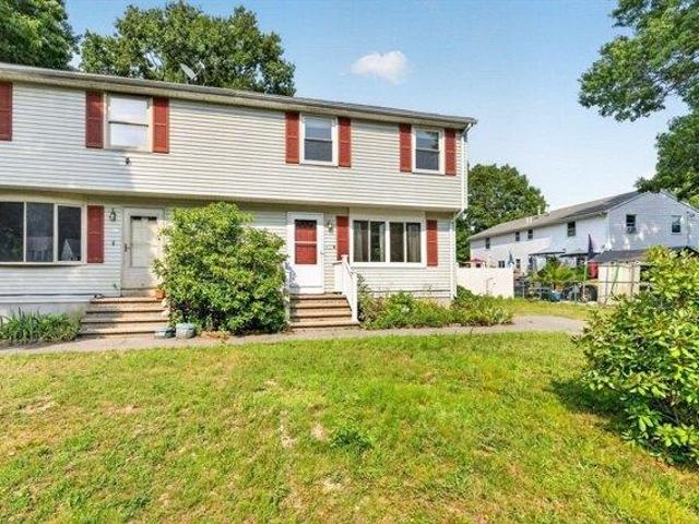 Condo for sale in Bristol, Massachusetts