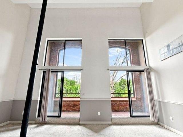 Condo for sale in Bristol, Massachusetts